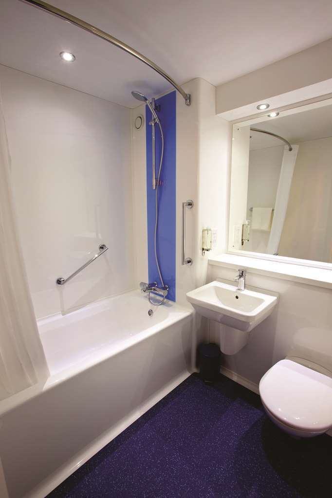 Travelodge Bedford Wyboston Pokój zdjęcie