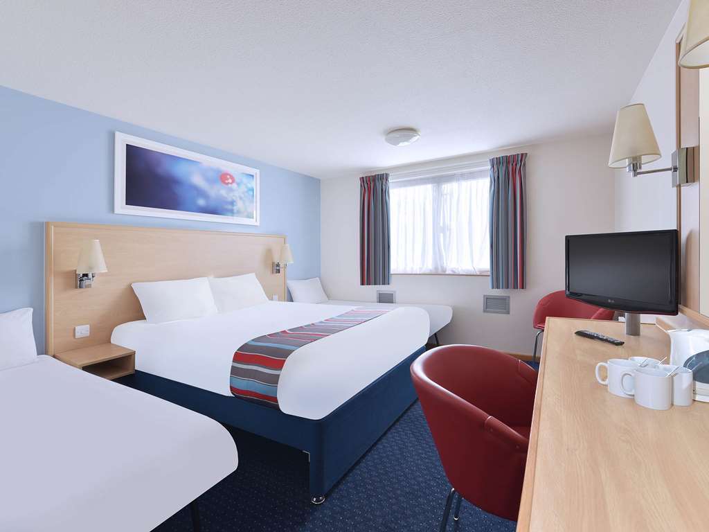 Travelodge Bedford Wyboston Pokój zdjęcie